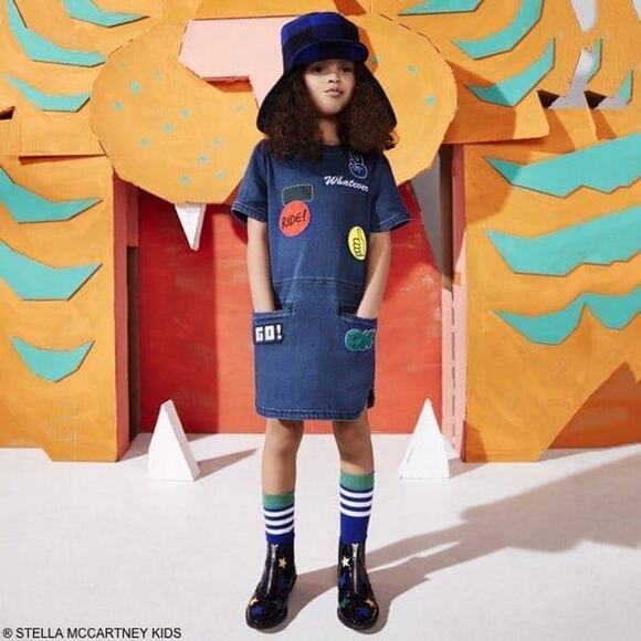 Stella McCartney Girls Denim Dress 4y w/ Fun Emoji Patches Designer - Picture 6 of 6